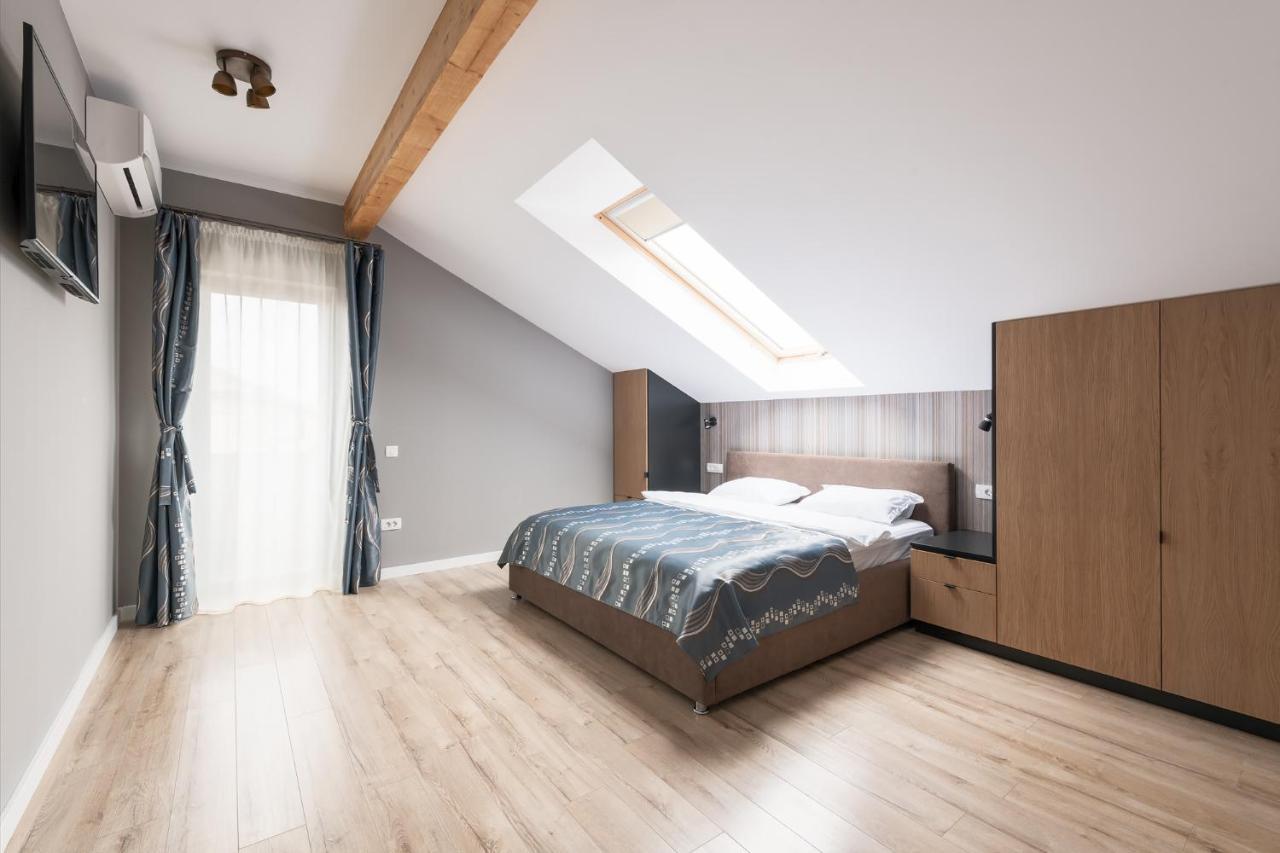 Discovery Aparthotel Cluj Napoca Bagian luar foto